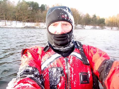 Paddler Tegeler See Eis klirrende Kälte